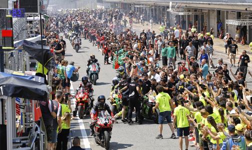 L'ÉQUIPE BOLLIGER SUISSE REMPORTE LES 24H MOTO BARCELONE CATALUNYA MARTIMOTOS 2025